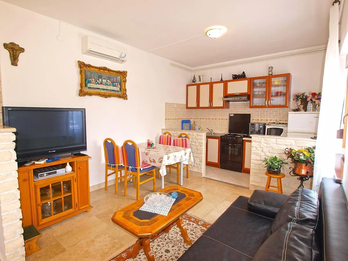 Apartments Mato 1488 Pula Kroatien