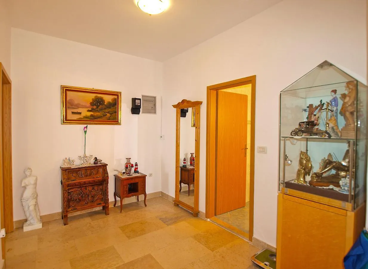 Apartments Mato 1488 Pula